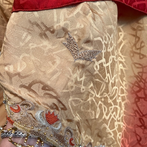 Antique Indian Silk dupattā, (Stole or Shawl) 90" x 45" - Picture 7 of 8